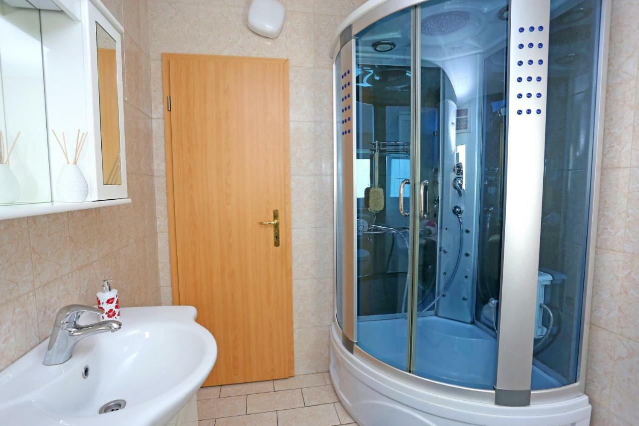 Studio Apartment Grey سبليت المظهر الخارجي الصورة