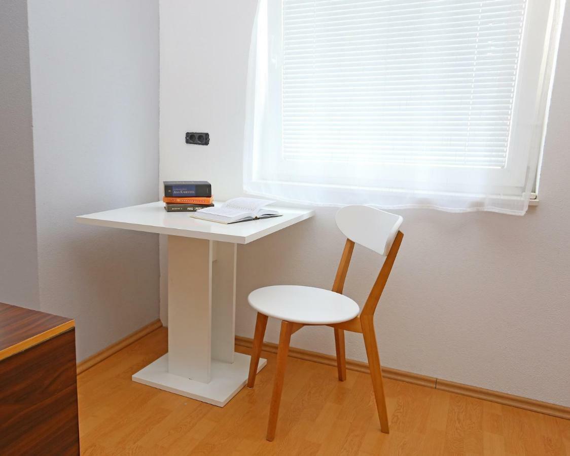 Studio Apartment Grey سبليت المظهر الخارجي الصورة