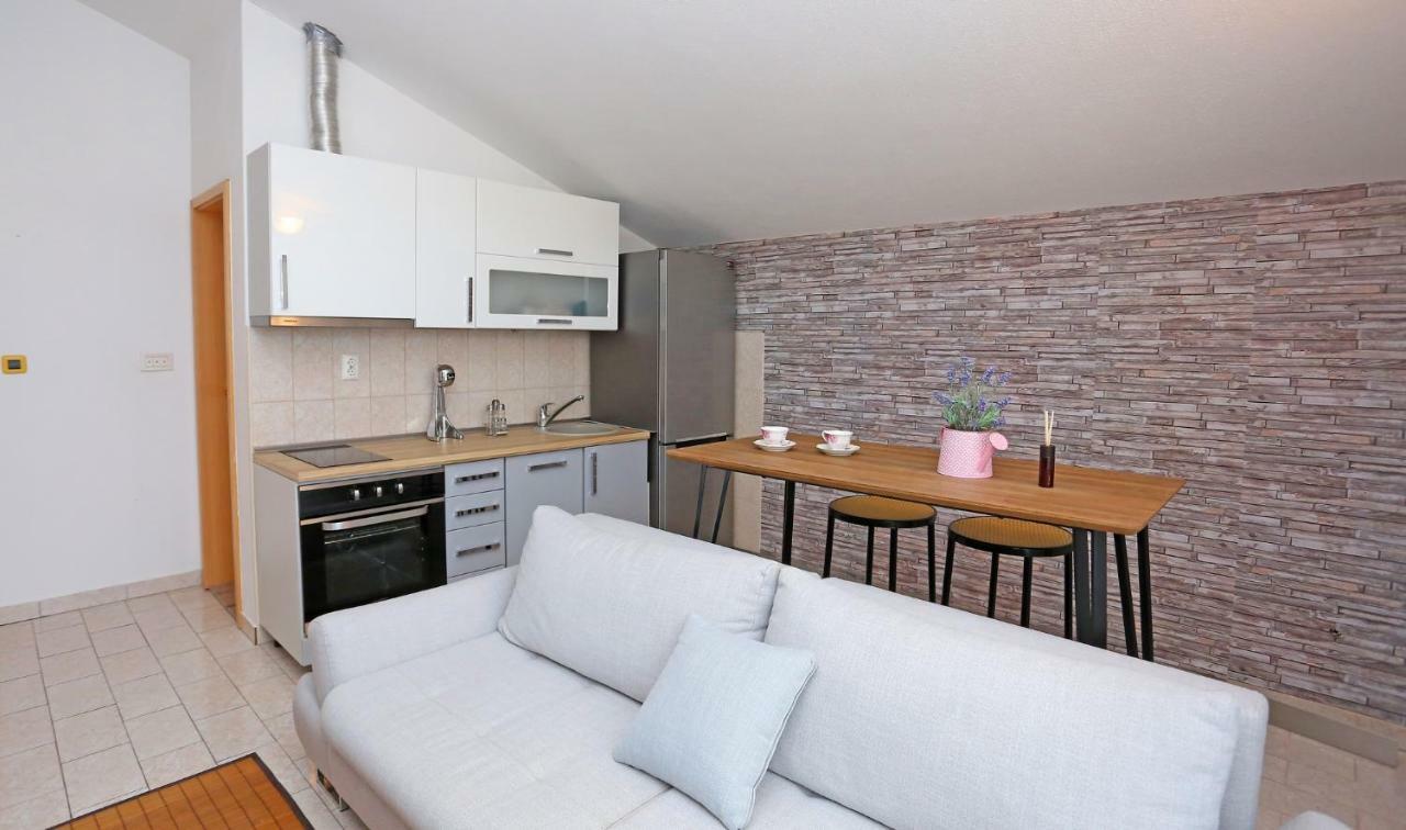 Studio Apartment Grey سبليت المظهر الخارجي الصورة