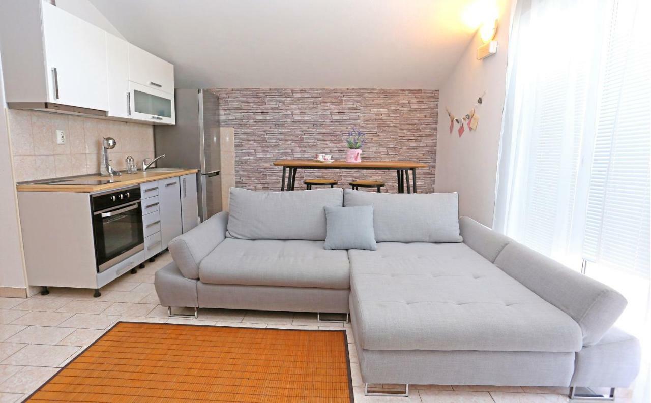 Studio Apartment Grey سبليت المظهر الخارجي الصورة