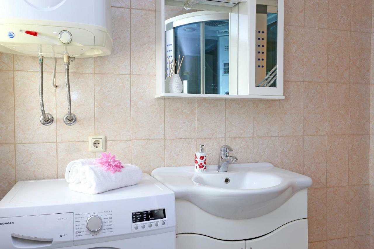 Studio Apartment Grey سبليت المظهر الخارجي الصورة