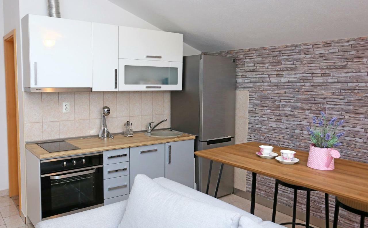 Studio Apartment Grey سبليت المظهر الخارجي الصورة