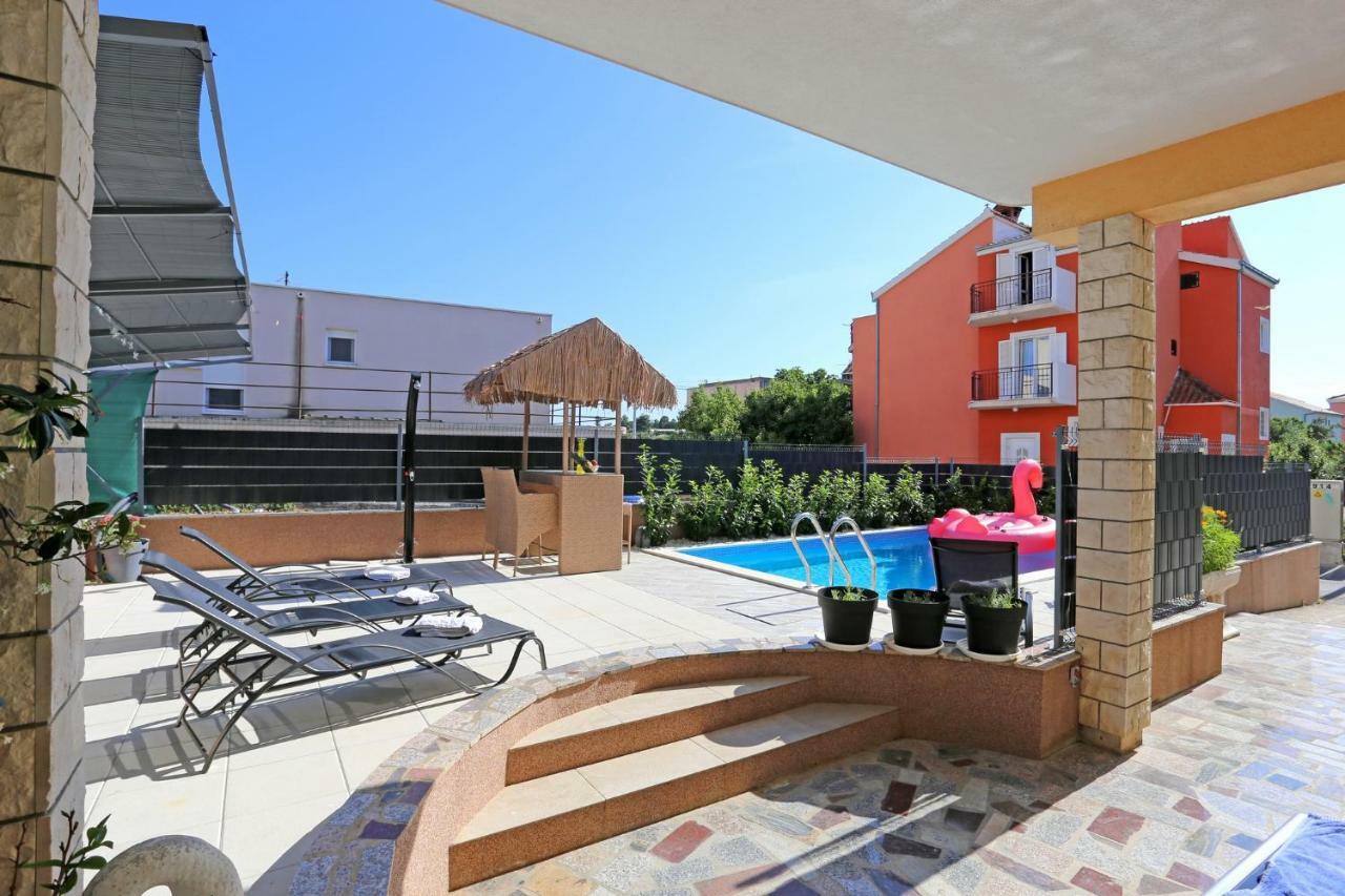 Studio Apartment Grey سبليت المظهر الخارجي الصورة